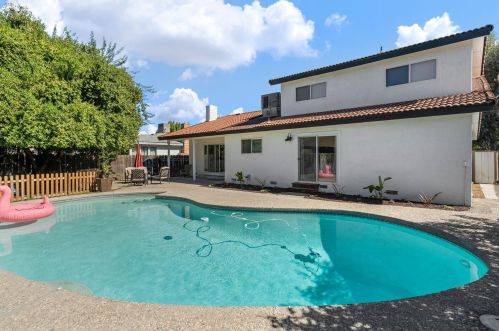 1211 Sonoma Ave, Modesto CA  95355-3920 exterior