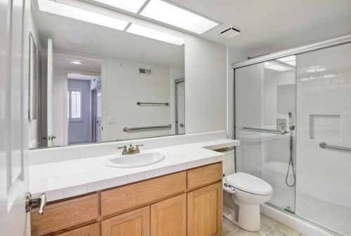 5015 Nighthawk Way, Oceanside CA 92056-5446 exterior