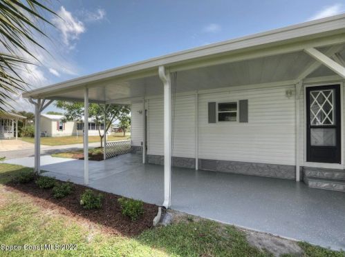 1112 Oriole Cir, Sebastian FL  32976-7521 exterior