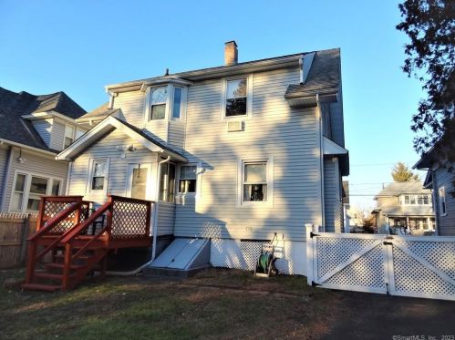 55 Fayerweather Ter, Bridgeport, CT 06605-3328