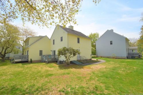 15 Southgate Dr, South Glastonbury, CT 06073-2101