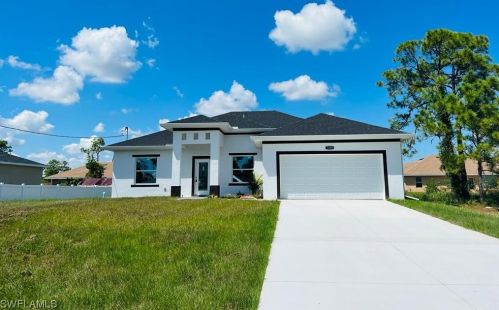 1825 Ridgemoor St, Lehigh Acres, FL 33972-1102