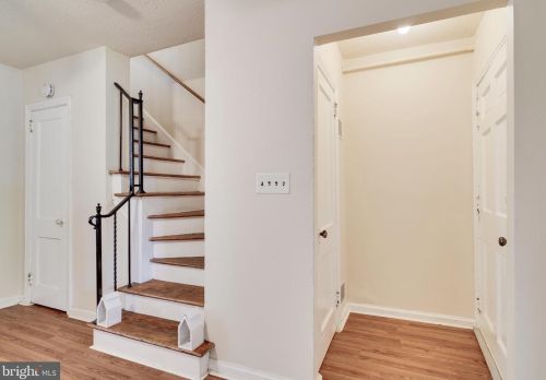 312 36th St, Washington, DC 20019-1416