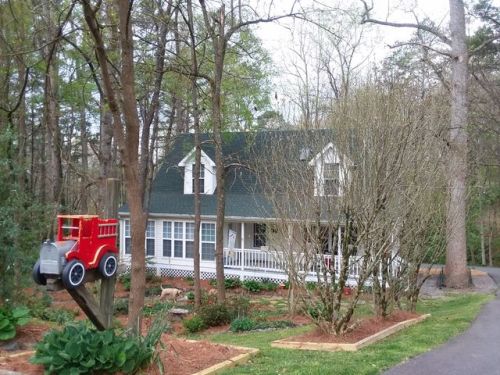 302 Woodland Ln, Hayesville, NC 28904-4778