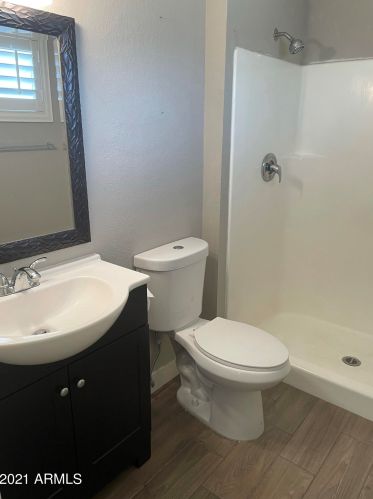 2445 Intrepid Ave, Mesa AZ 85204-7028 exterior