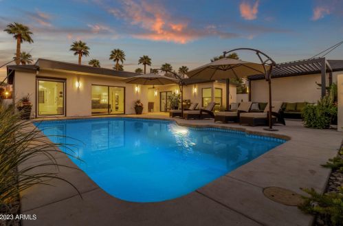 1812 11th Ave, Phoenix AZ  85007-1714 exterior