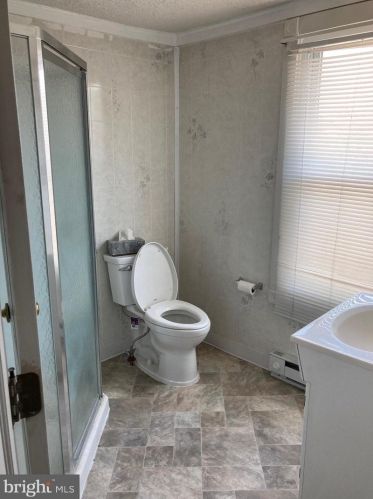 49 Jury St, Highspire PA  17034-1010 exterior