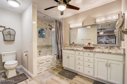 15848 16th St, Phoenix AZ  85022-3326 exterior