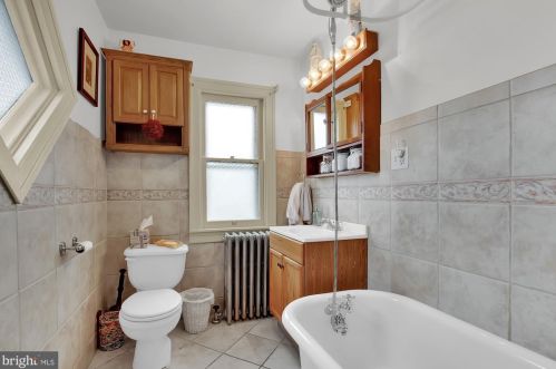 730 Broadway, Red Lion PA  17356-1914 exterior