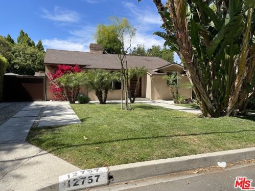 12757 Bloomfield St, North Hollywood, CA 91604-1530