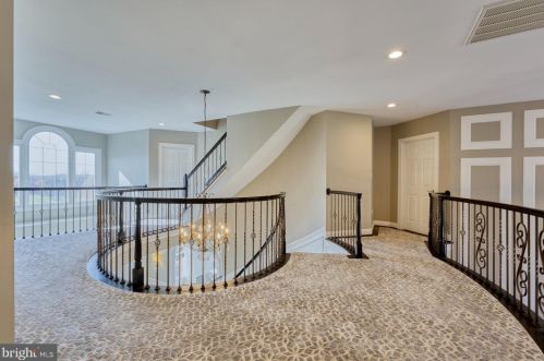 40280 Spectacular Bid Pl, Leesburg VA  20176-7173 exterior