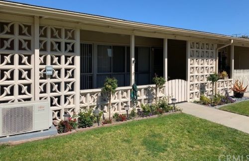 13820 Annandale Dr, Seal Beach CA  90740-5571 exterior