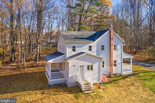 504 Heiden Rd, Bangor, PA 18013-5317