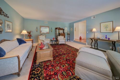 430 Willamette Dr, Vacaville CA  95688-4228 exterior