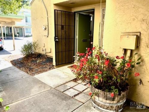 3058 Yulupa Ave, Santa Rosa CA  95405-8685 exterior