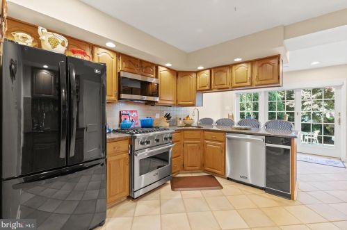 217 White Horse Pike, Camden NJ  08106-1307 exterior