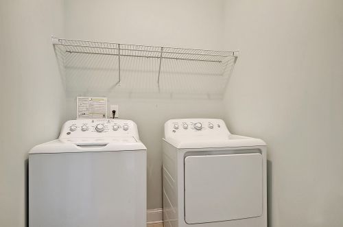 1554 Stanwick Dr, Johns Island SC  29455-8416 exterior