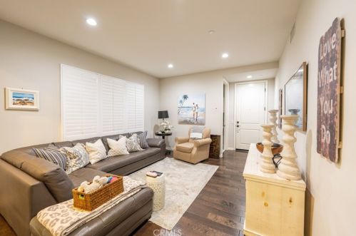 204 Firefly, Irvine, CA 92618-8885