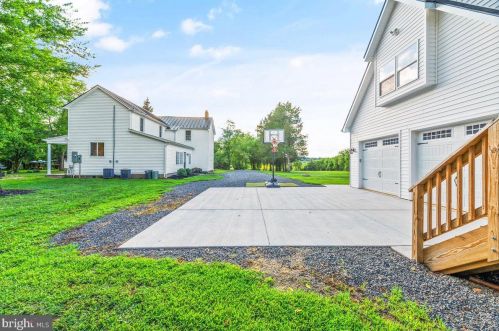 10719 Kettle Run Rd, Nokesville VA  20181-1715 exterior