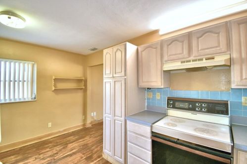 303 Raymond Ave, West Frost Proof FL  33843-9431 exterior