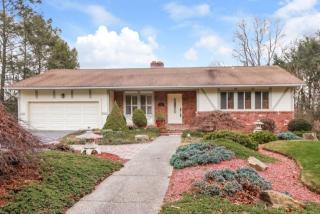 140 Peace Acre Ln, Stratford, CT 06614-1306