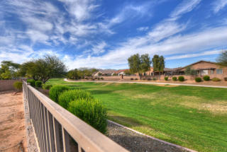 18416 Port Royale Ln, Sun City, AZ 85388-7678