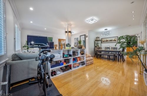 404 Walnut St, Roselle Park NJ  07204-2014 exterior