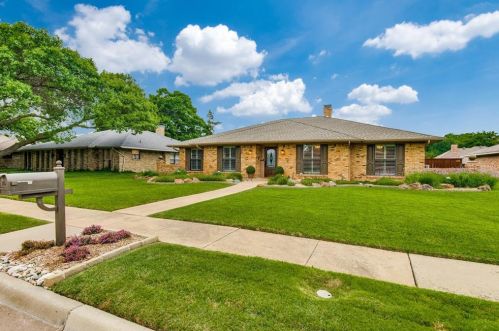2313 Tamarisk Ln, Plano, TX 75023-6422