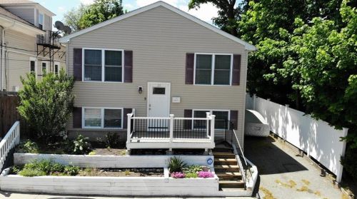 20 Rowan St, Providence, RI 02908-4018