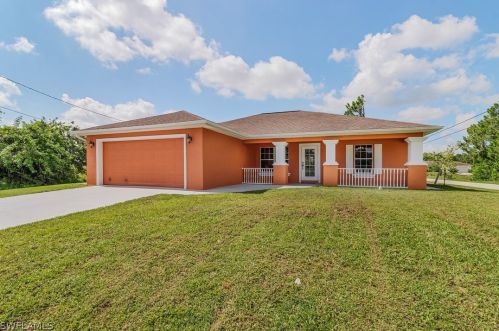 2519 33rd St, Lehigh Acres, FL 33976-4526
