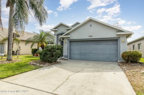4850 Erin Ln, Melbourne, FL 32940-7154