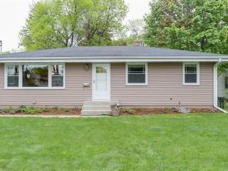105 92nd St, Minneapolis, MN 55420-3613