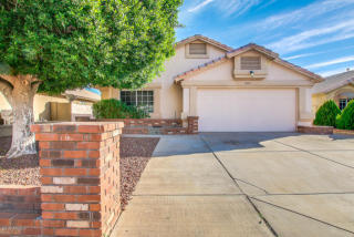 7807 Rancho Dr, Glendale, AZ 85303-4623