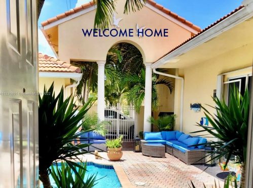 16399 12th St, Hollywood, FL 33028-1303