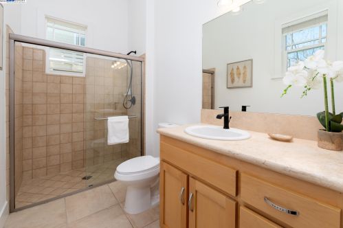277 L St, Livermore CA  94551-8001 exterior