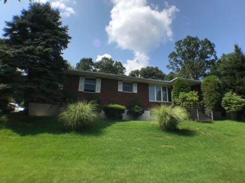 2525 Shagbark Ln, Stroudsburg, PA 18360-7504