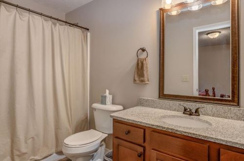 210 Allen St, Franklin OH  45005-2106 exterior