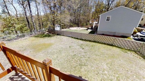 36 Shingle Mill Dr, Nashua NH  03062-2139 exterior