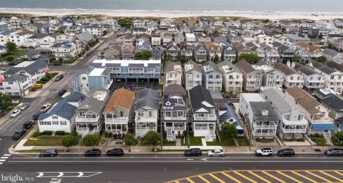 3219 West Ave, Ocean City, NJ 08226-2047