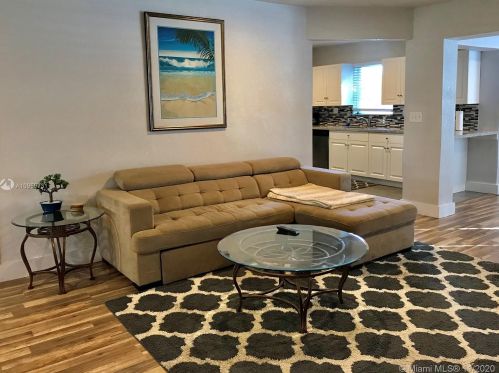 1805 23rd Ave, Hollywood FL  33020-2618 exterior