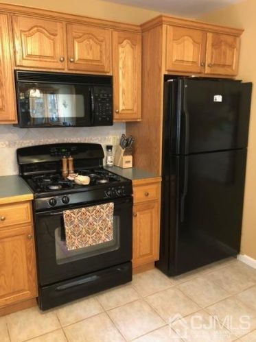 2012 Grant Ave, South Plainfield NJ  07080-2914 exterior