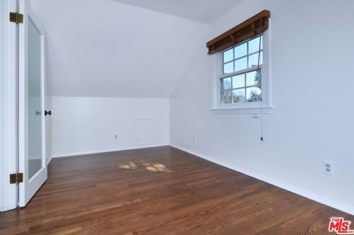4934 Cartwright Ave, North Hollywood CA  91601-4023 exterior