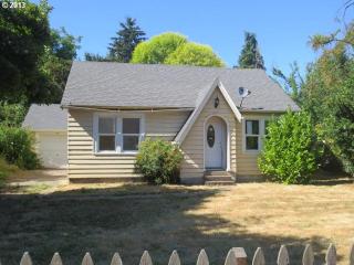 2947 Elmira Rd, Eugene, OR 97402-2386