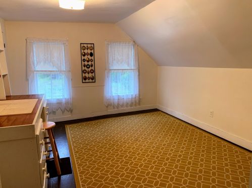 552 2nd Nh Tpke, Hillsboro NH  03244-4615 exterior