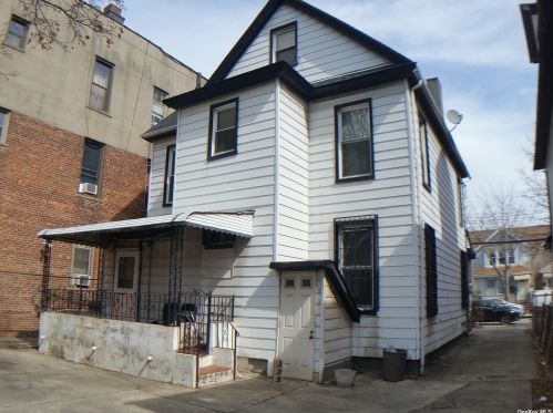 90-38 144th Pl, Jamaica, NY 11435-4228