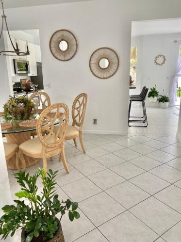 15042 20th St, Hollywood FL  33027-4363 exterior