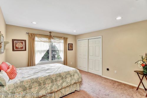 8 Rillstone Ct, East Freehold NJ  07728-8574 exterior