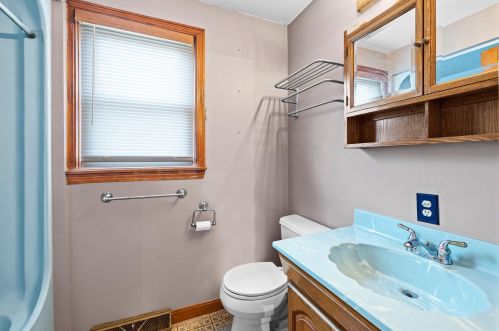 103 Durham Rd, Dover NH  03820-4363 exterior