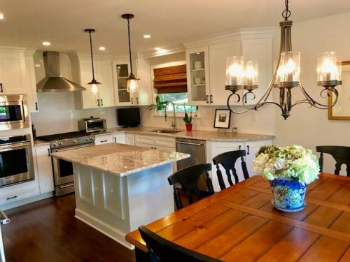 654 Brookwood Rd, Wayne, PA 19087-2312