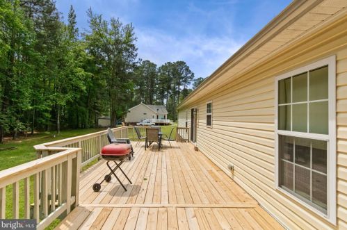 182 Beacon Ct, Montross VA  22520-4078 exterior